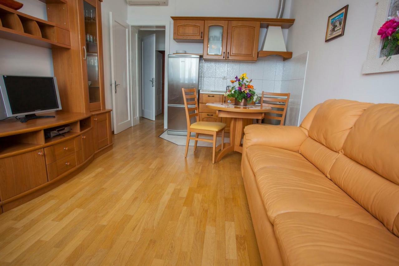 Apartments Vlado Podgora Exterior foto